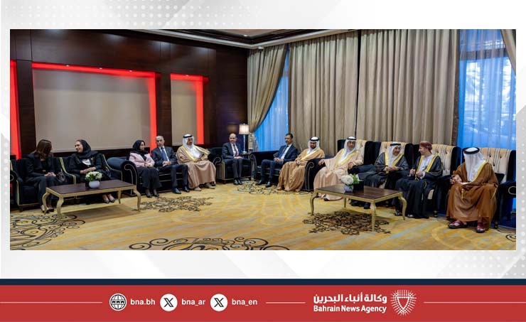 نيابة عن سمو ولي العهد رئيس مجلس الوزراء..معالي الشيخ خالد بن عبد الله يحضر احتفال السفارة العمانية باليوم الوطني.. ويؤكد: مسار العلاقات البحرينية العمانية يشهد شراكة متجددة وزخما متناميا بفضل رعاية جلالة الملك المعظم وسلطان عمان